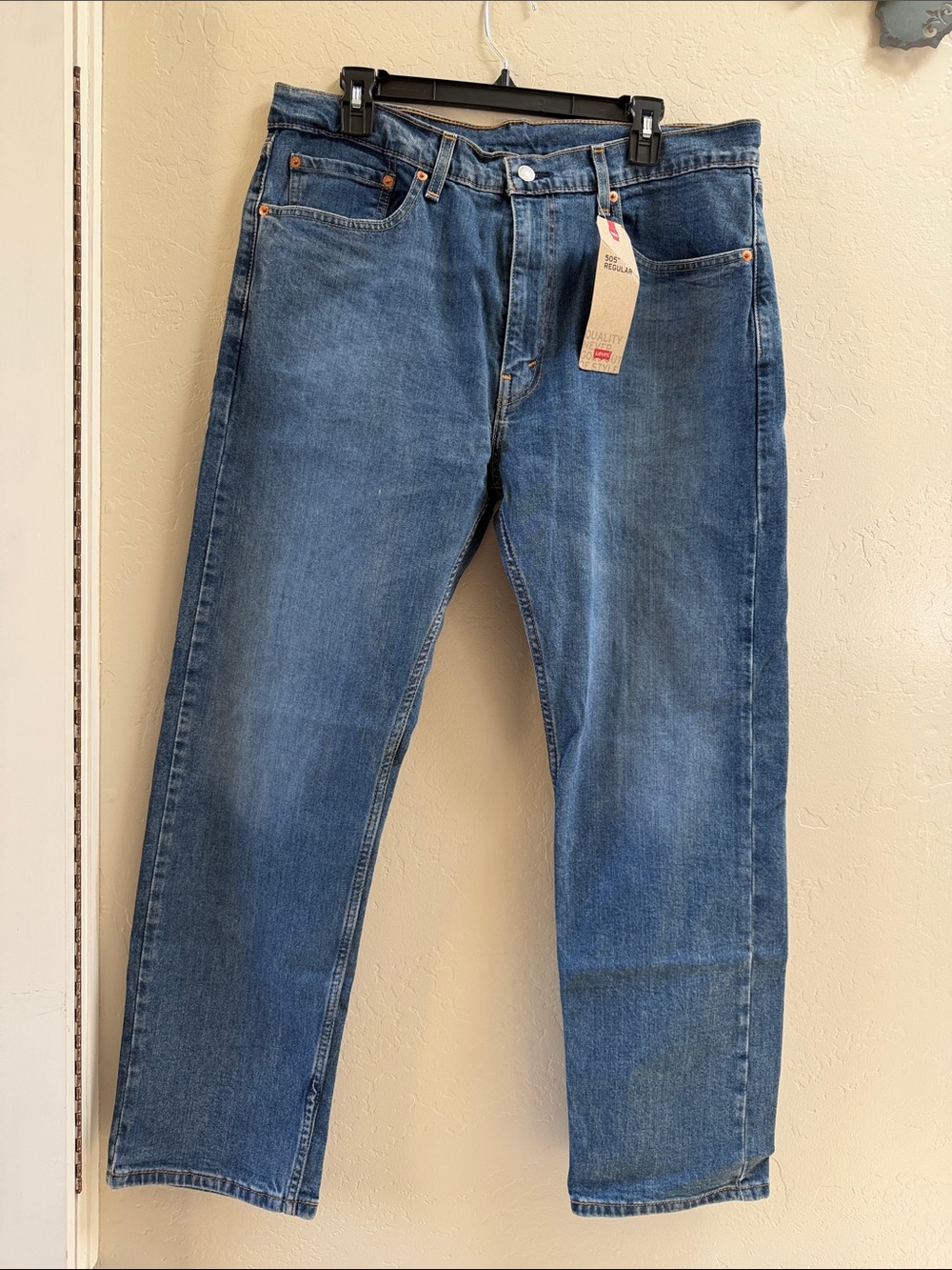 Levi's Men’s Medium Blue Straight Jeans